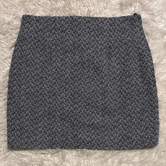 H&M Black and White Pencil Skirt - Picture 1 of 4
